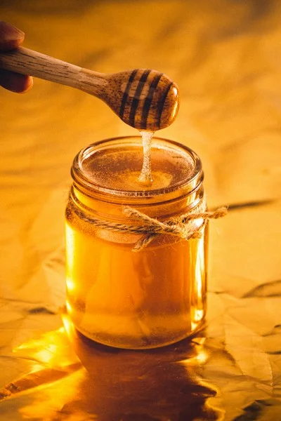 العسل الطبيعي